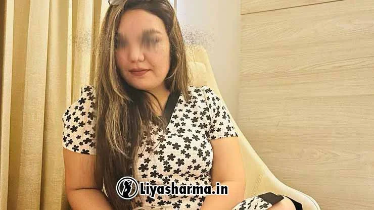 Escorts girl near Novotel New Delhi Aerocity