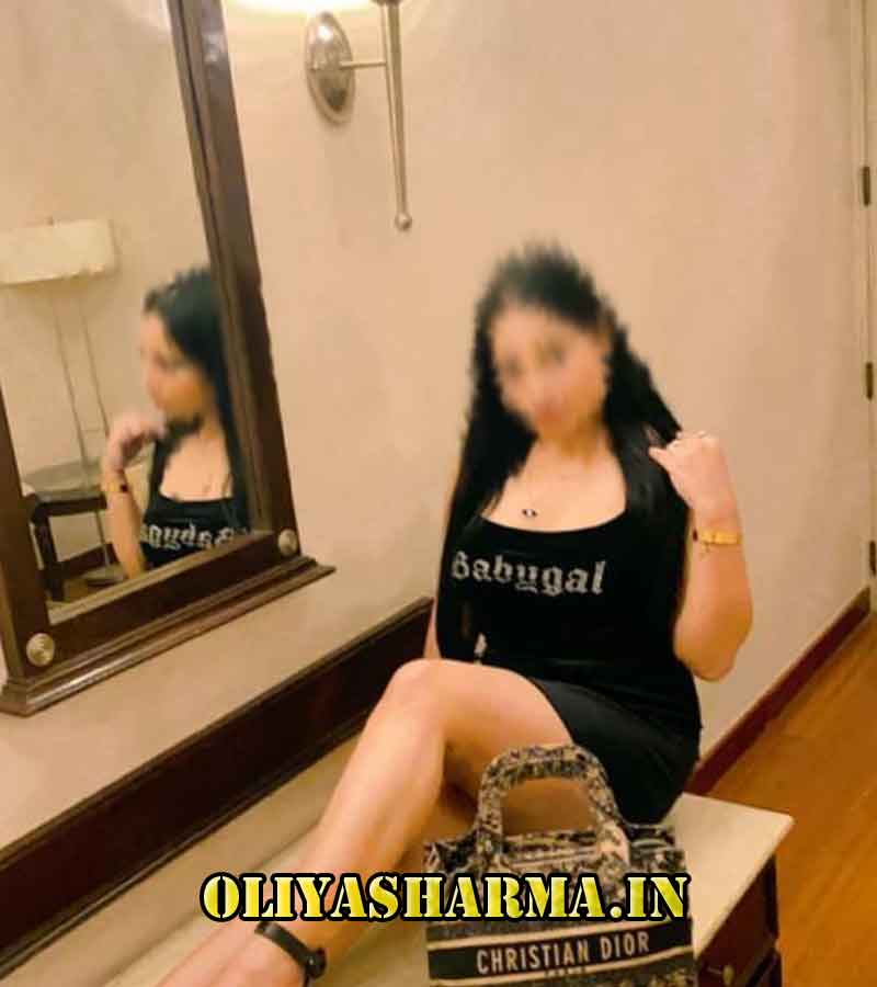 Call Girls in Sainik Farm